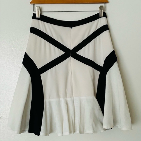 BCBG Max Azria Runway “JADA” Skirt | XS | Black & White Fit & Flare Peplum Hem - Picture 4 of 6